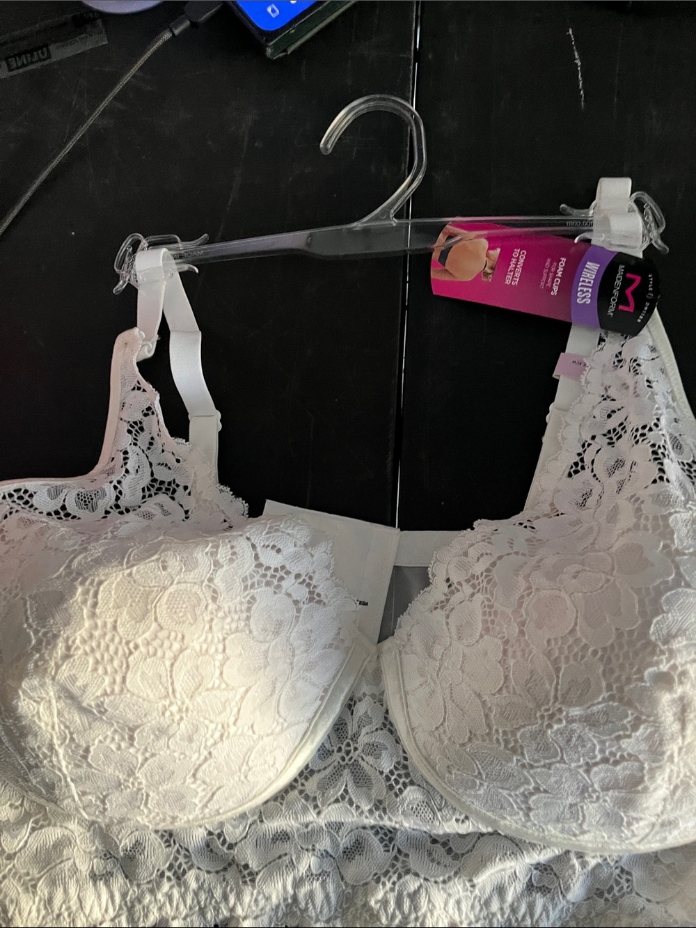 Maidenform Ivory Floral Lace Wireless Bra